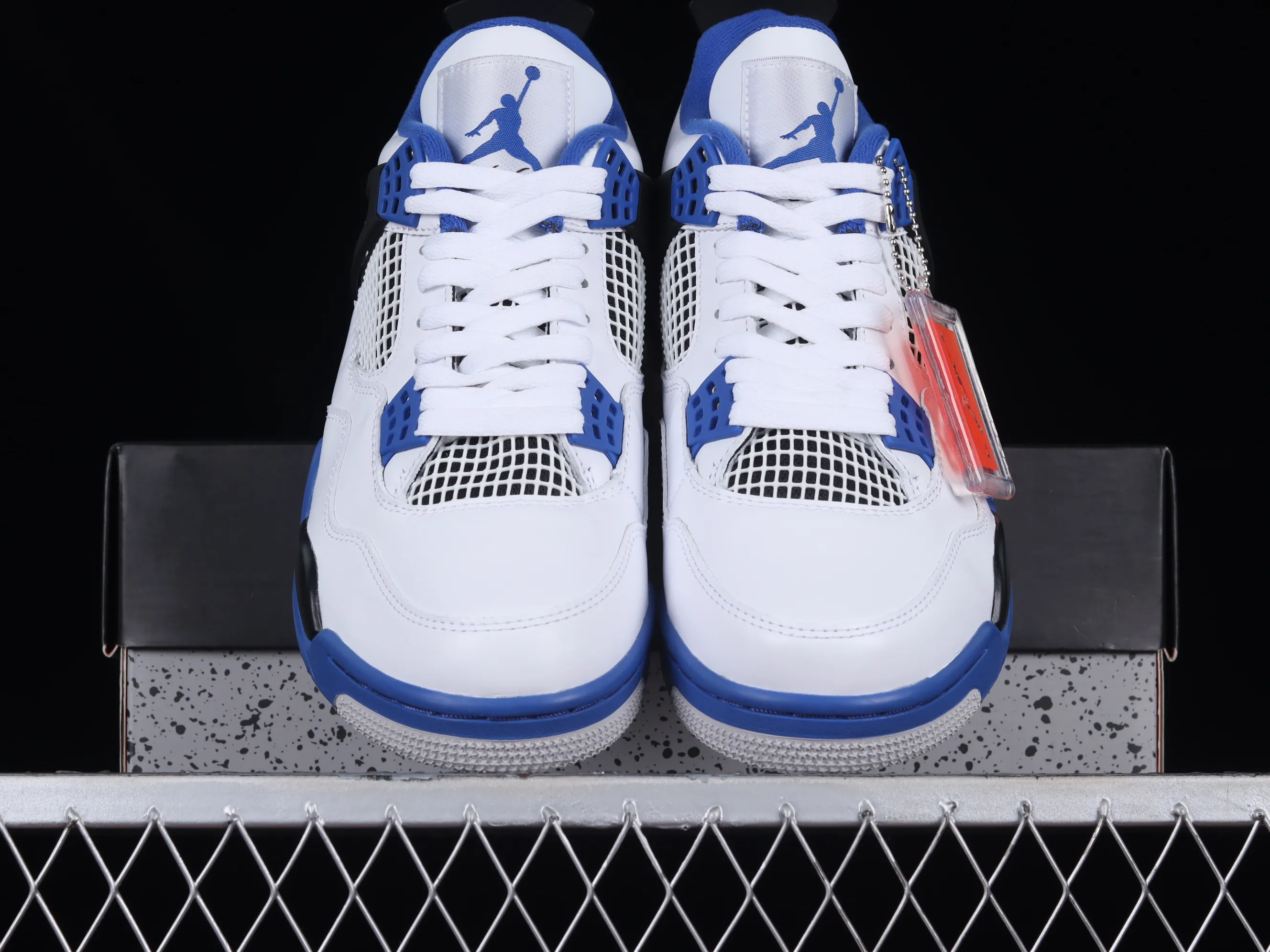 All categories Air Jordan Jordan series basketball shoes Air Jordan 4 OG version Air Jordan 4 Retro AJ4 Joe 4 white and blue 308497-117